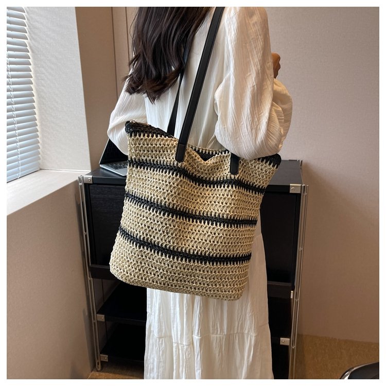 Woven Tote Bag – Lightweight, Stylish & Everyday Use