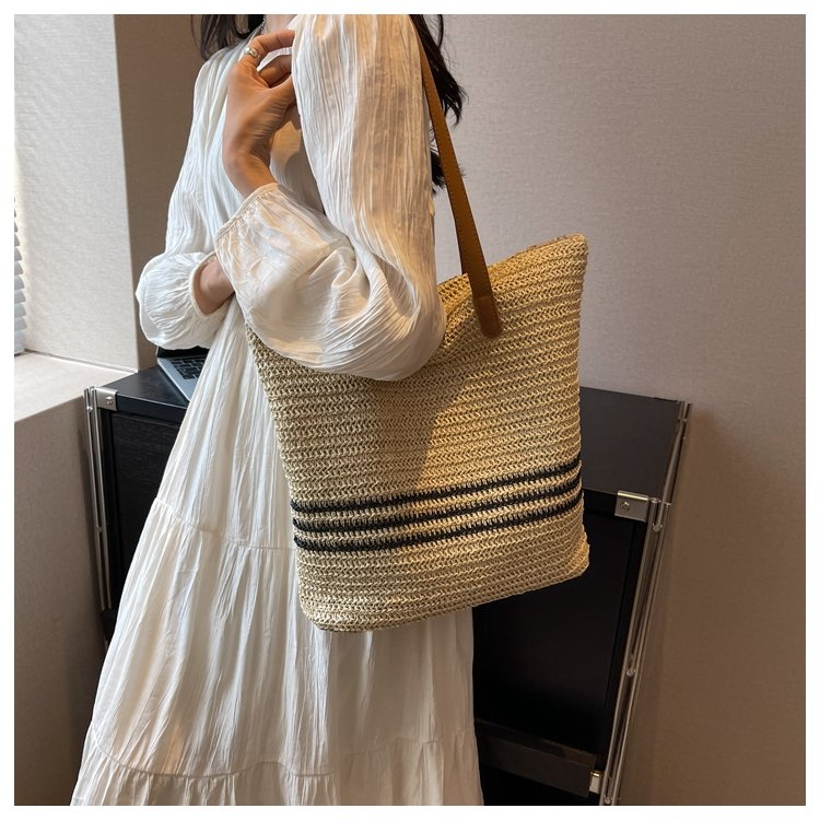 Woven Tote Bag – Lightweight, Stylish & Everyday Use