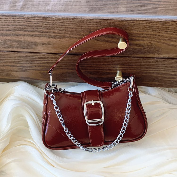 Classic Shoulder Bag – Practical, Stylish & Everyday Essential