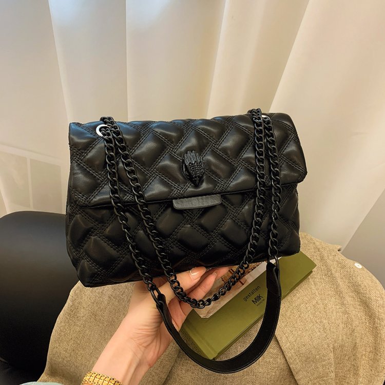 Classic Shoulder Bag – Practical, Stylish & Everyday Essential