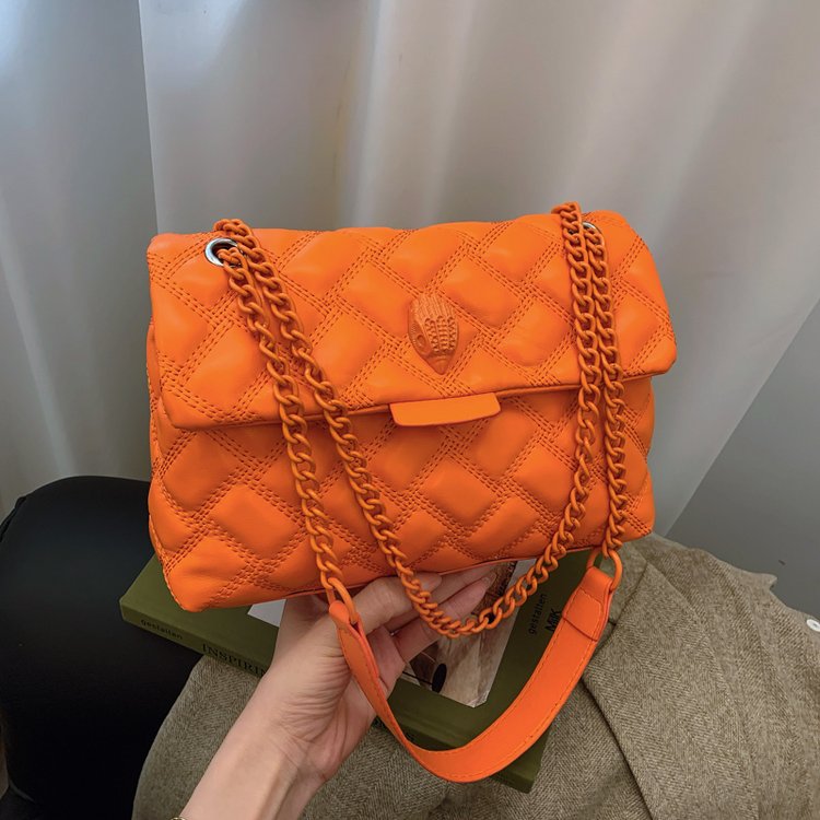 Classic Shoulder Bag – Practical, Stylish & Everyday Essential