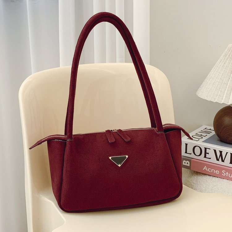 Classic Shoulder Bag – Practical, Stylish & Everyday Essential