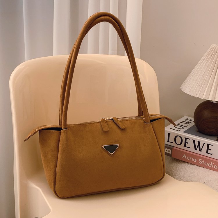 Classic Shoulder Bag – Practical, Stylish & Everyday Essential