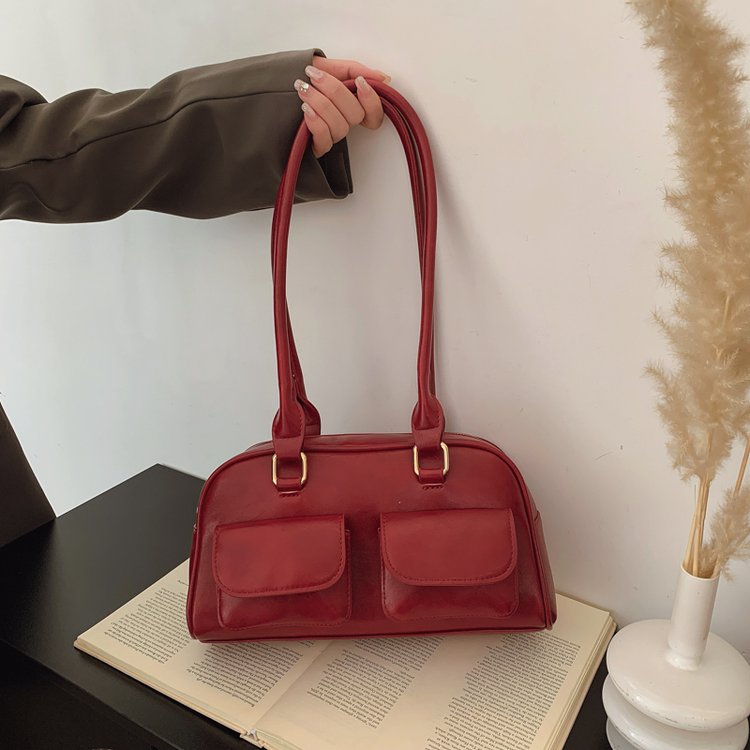 Classic Shoulder Bag – Practical, Stylish & Everyday Essential