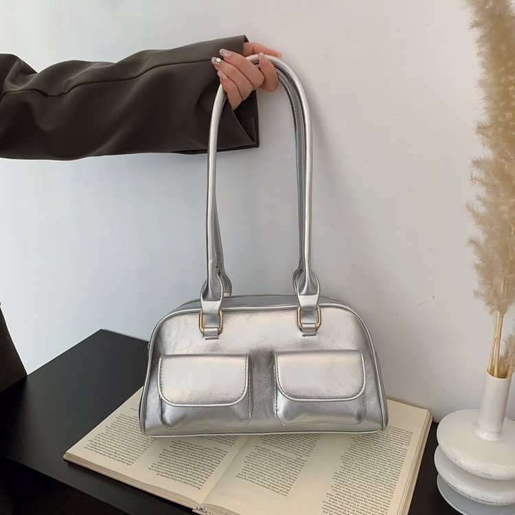 Classic Shoulder Bag – Practical, Stylish & Everyday Essential