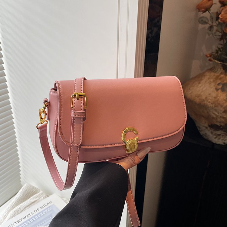 Classic Shoulder Bag – Practical, Stylish & Everyday Essential