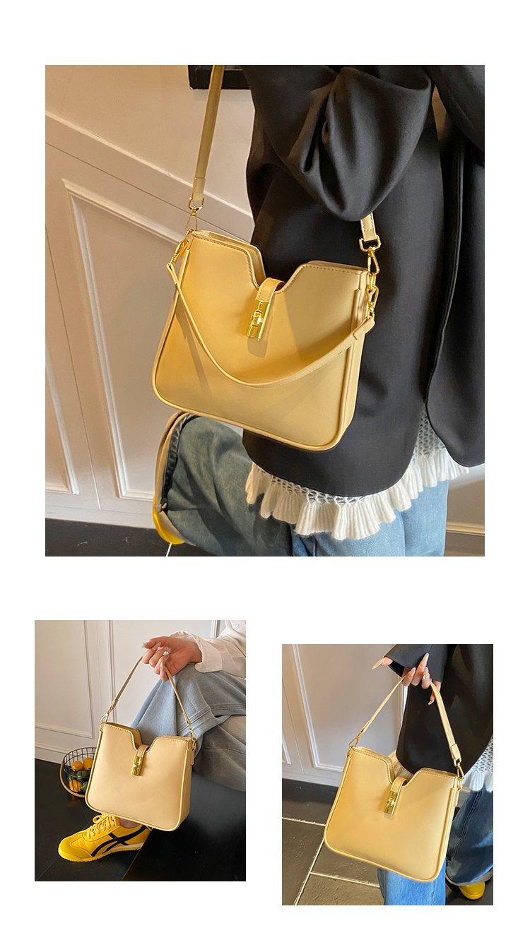 Classic Shoulder Bag – Practical, Stylish & Everyday Essential