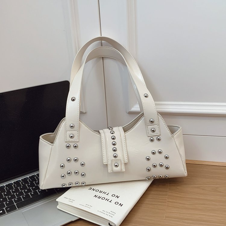 Classic Shoulder Bag – Practical, Stylish & Everyday Essential