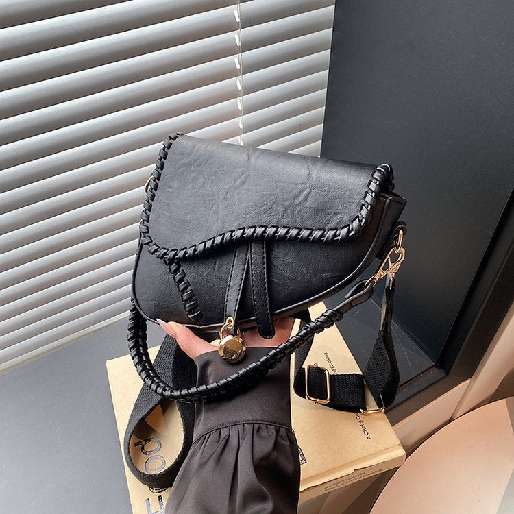 Classic Shoulder Bag – Practical, Stylish & Everyday Essential