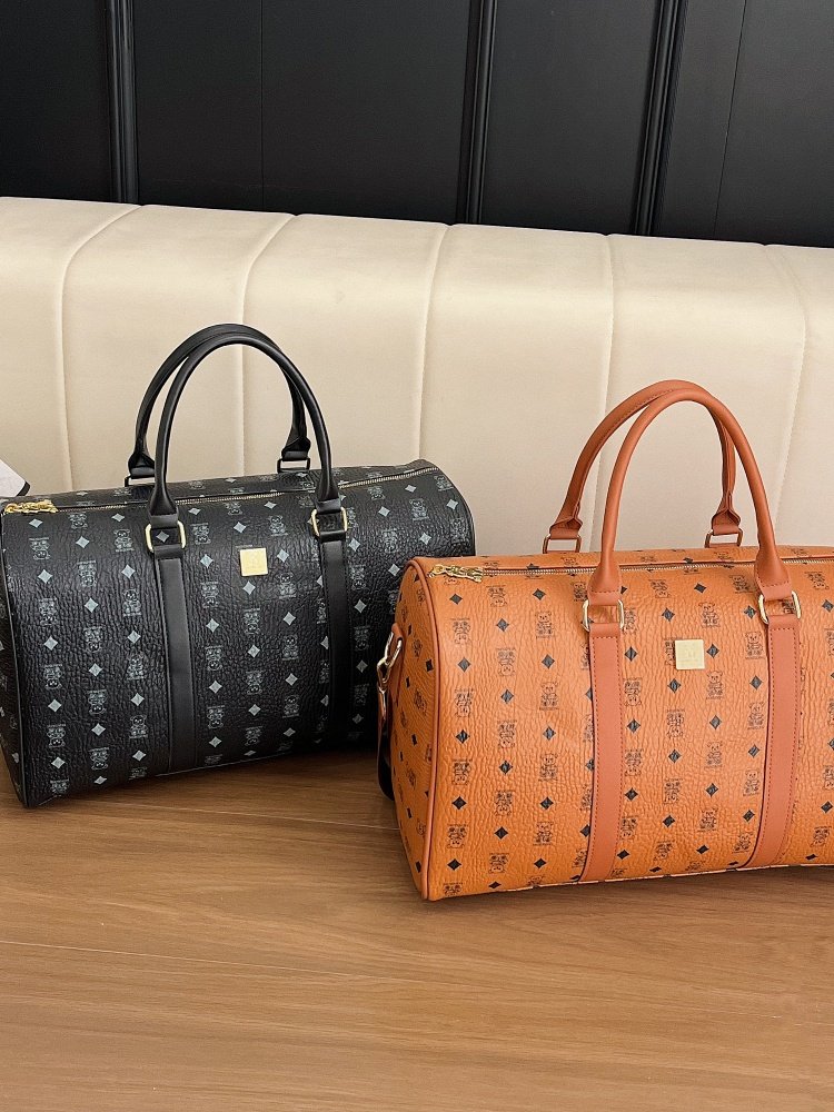 Classic Pattern Leather Travel Duffle Bag with Shoulder Strap