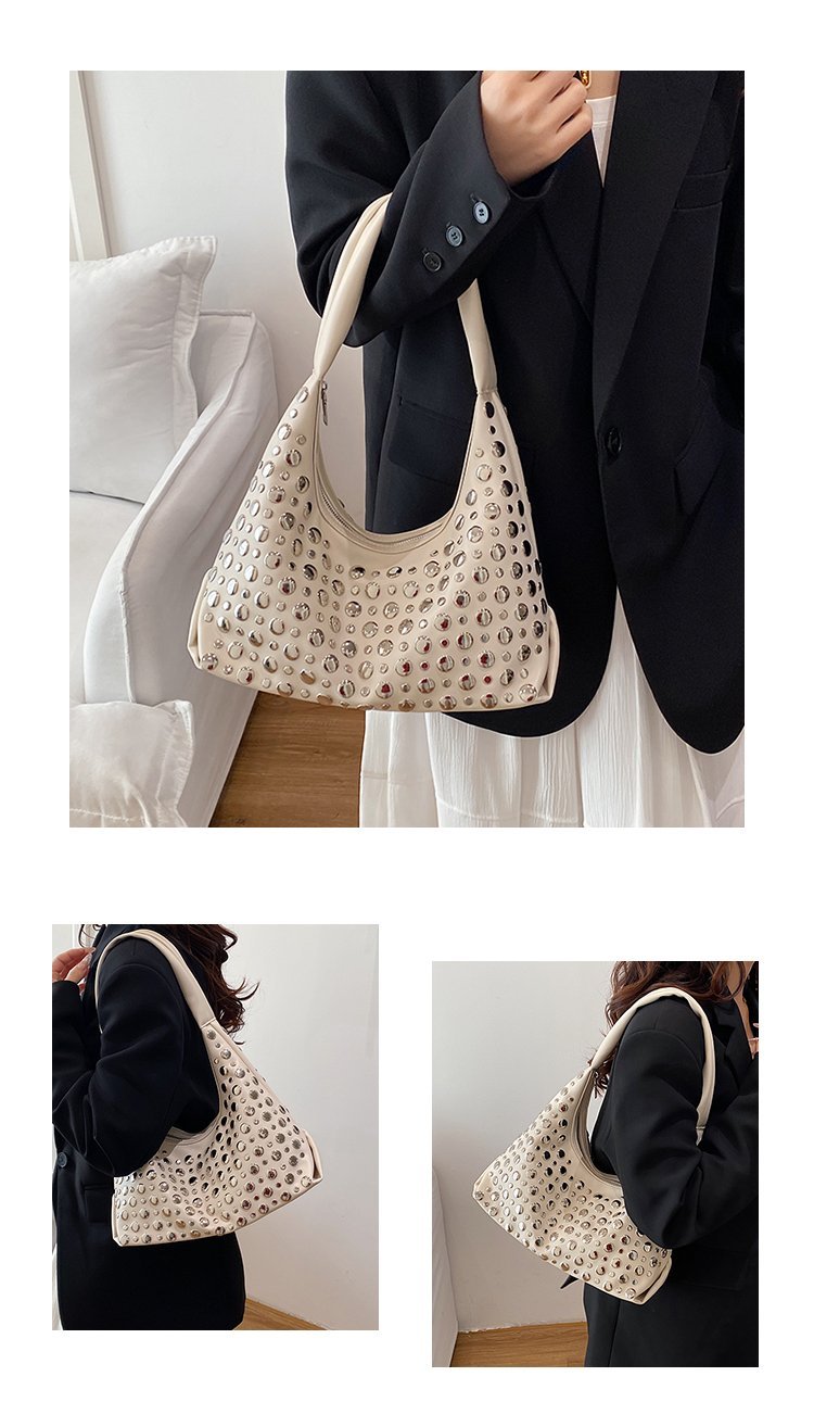 Classic Shoulder Bag – Practical, Stylish & Everyday Essential