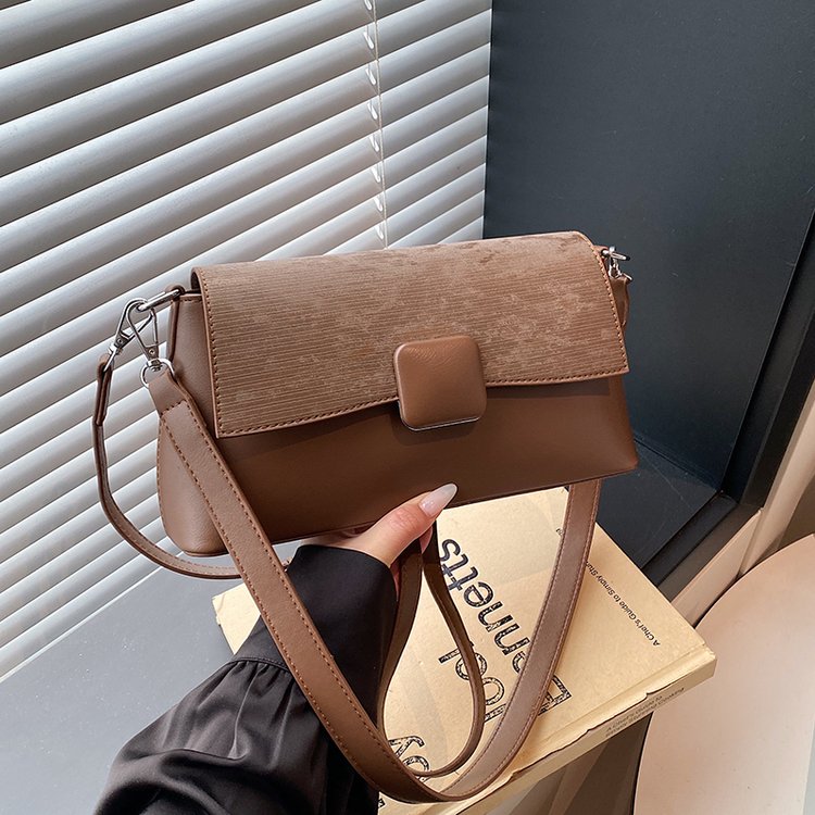 Classic Shoulder Bag – Practical, Stylish & Everyday Essential