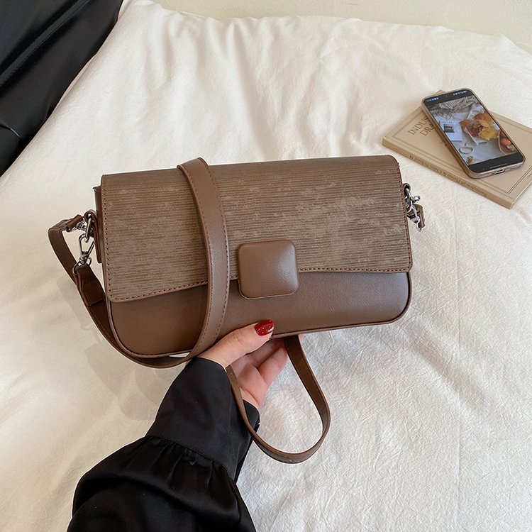 Classic Shoulder Bag – Practical, Stylish & Everyday Essential